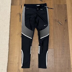Nike Black and White DriFit Performance Running Leggings Size Small